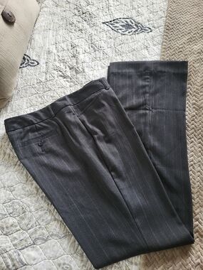 NWOT Worthington Dark Gray Pinstripe Dress Trousers
